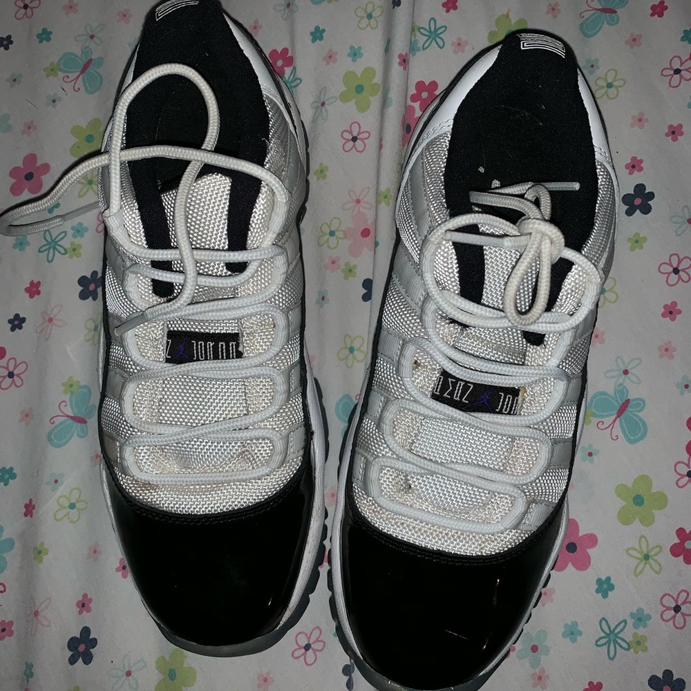 Air Jordan 11 retro low concord